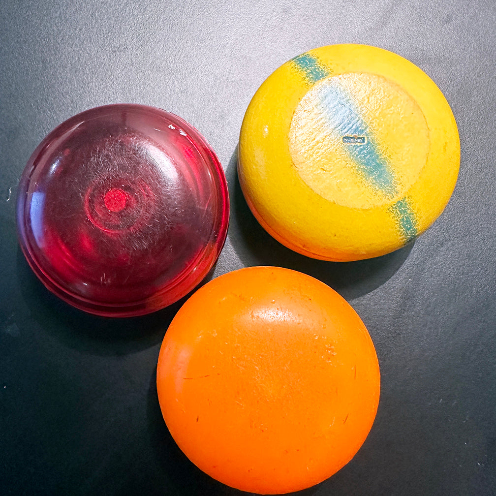 Lot Vintage Duncan Yo-yos. Mixed group in Fair condition. Neo, Wooden Tournament, Imperial — view 2