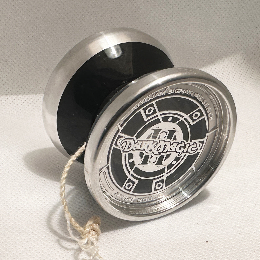 Vintage YoYoJam Dark Magic - Dark Black Excellent Condition — view 5