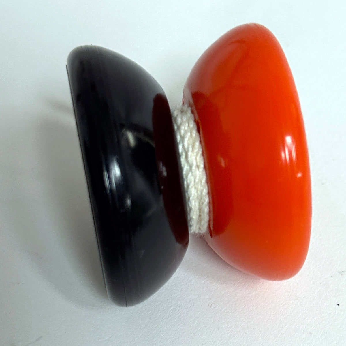 Vintage Collectable YoYoJam Lynn Fury Plastic Yo-Yo NEW — view 2