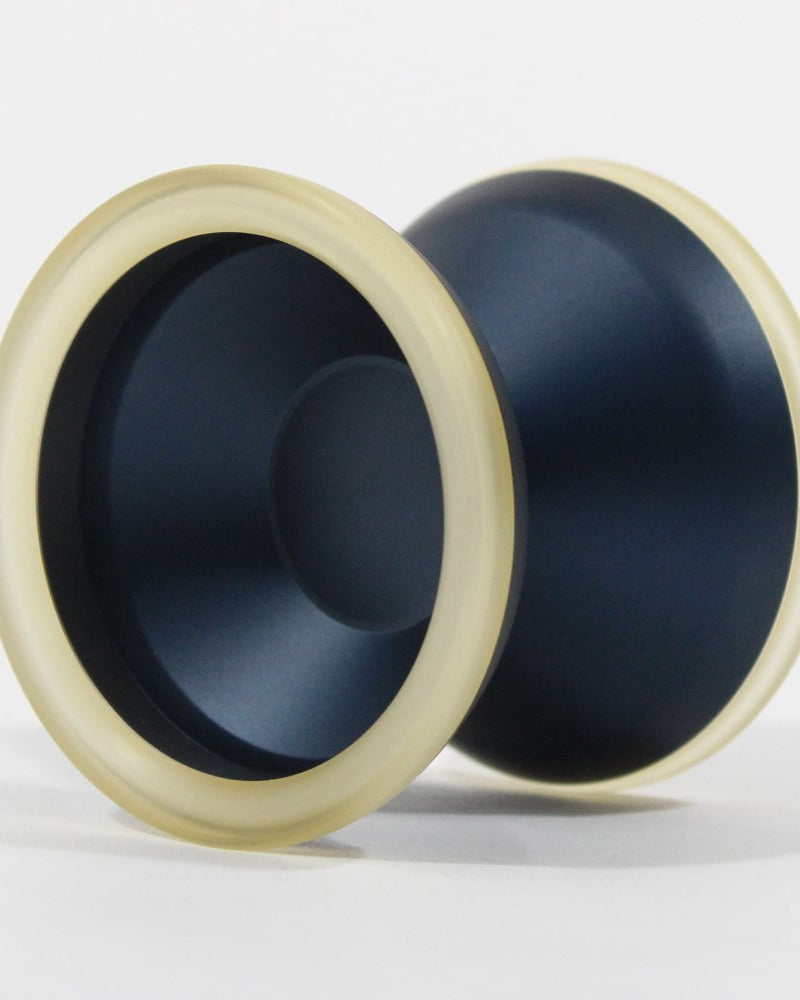 Unparalleled Distortion Yo-Yo - Tri-Material - Daniel Kim Signature YoYo — view 3