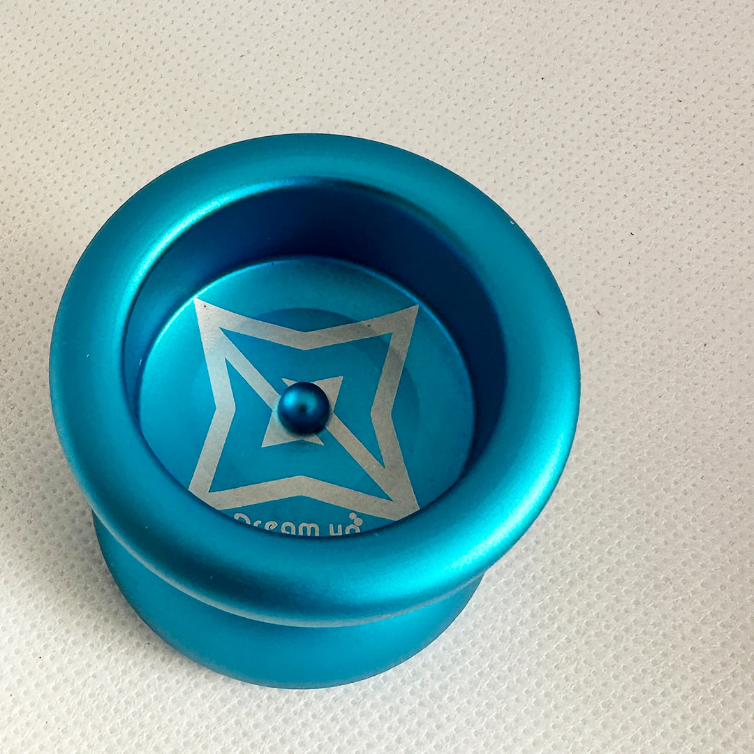 Dream Yo Aluminum Bearing yo-yo Excellent Condition Blue — view 2