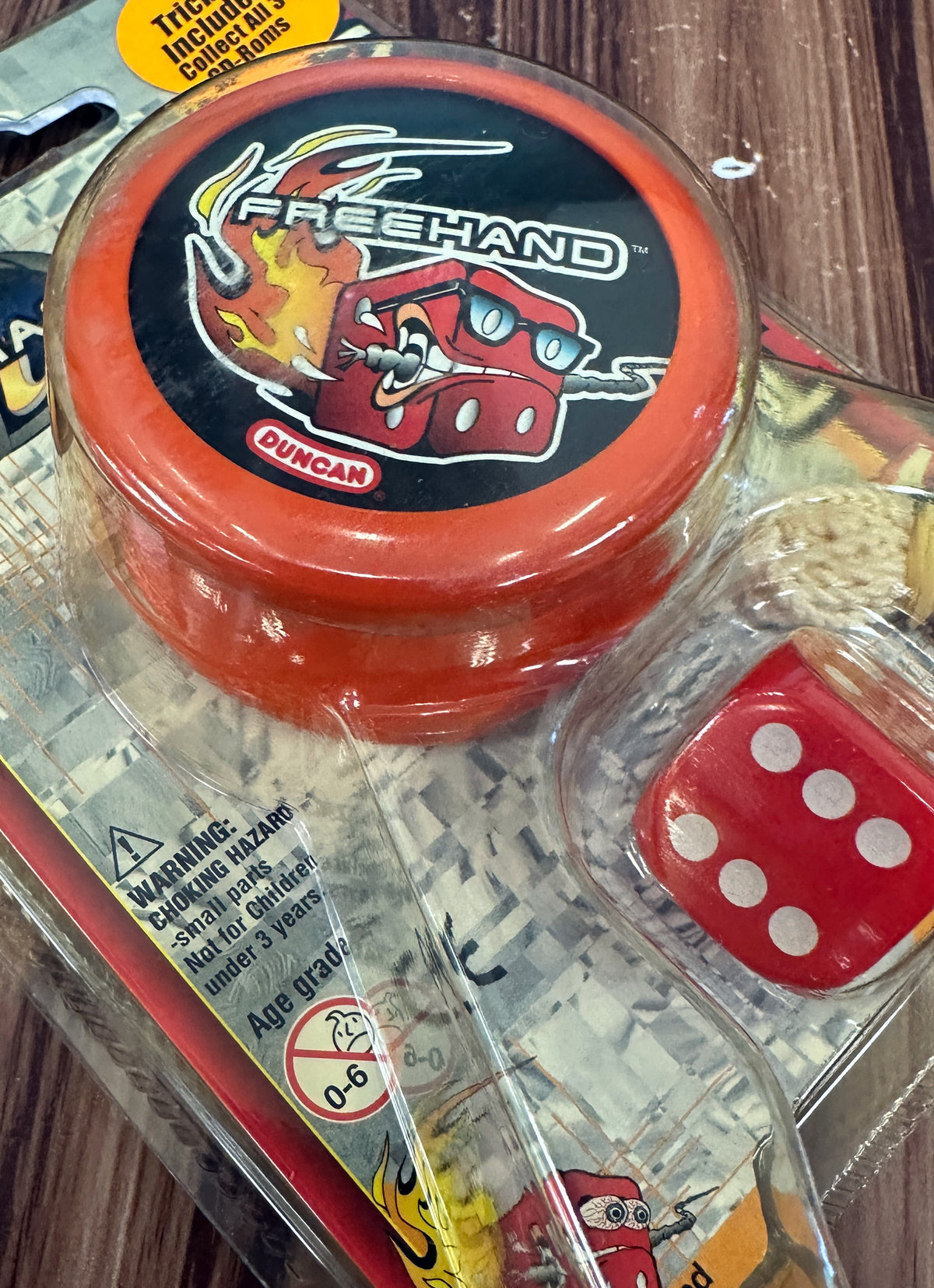 Vintage Duncan Original Freehand Yo-Yo W/ Trick CD RED — view 2