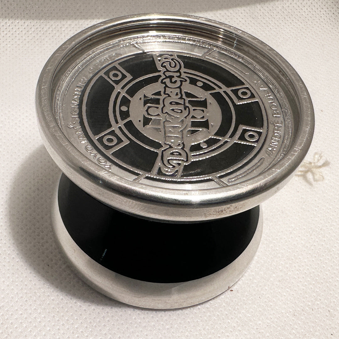 Vintage YoYoJam Dark Magic - Dark Black Excellent Condition — view 7