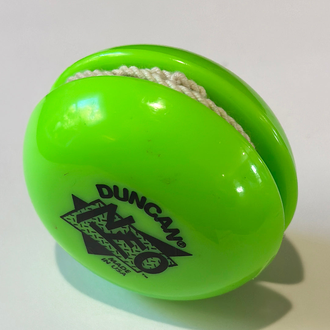 Vintage Duncan Green Neo Plastic Yo-Yos - Made in USA 90s Good Condition — view 2