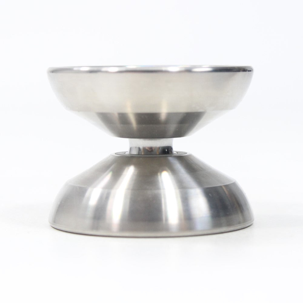JIGUN Hatsukoi Yo-Yo - Titanium YoYo — view 3