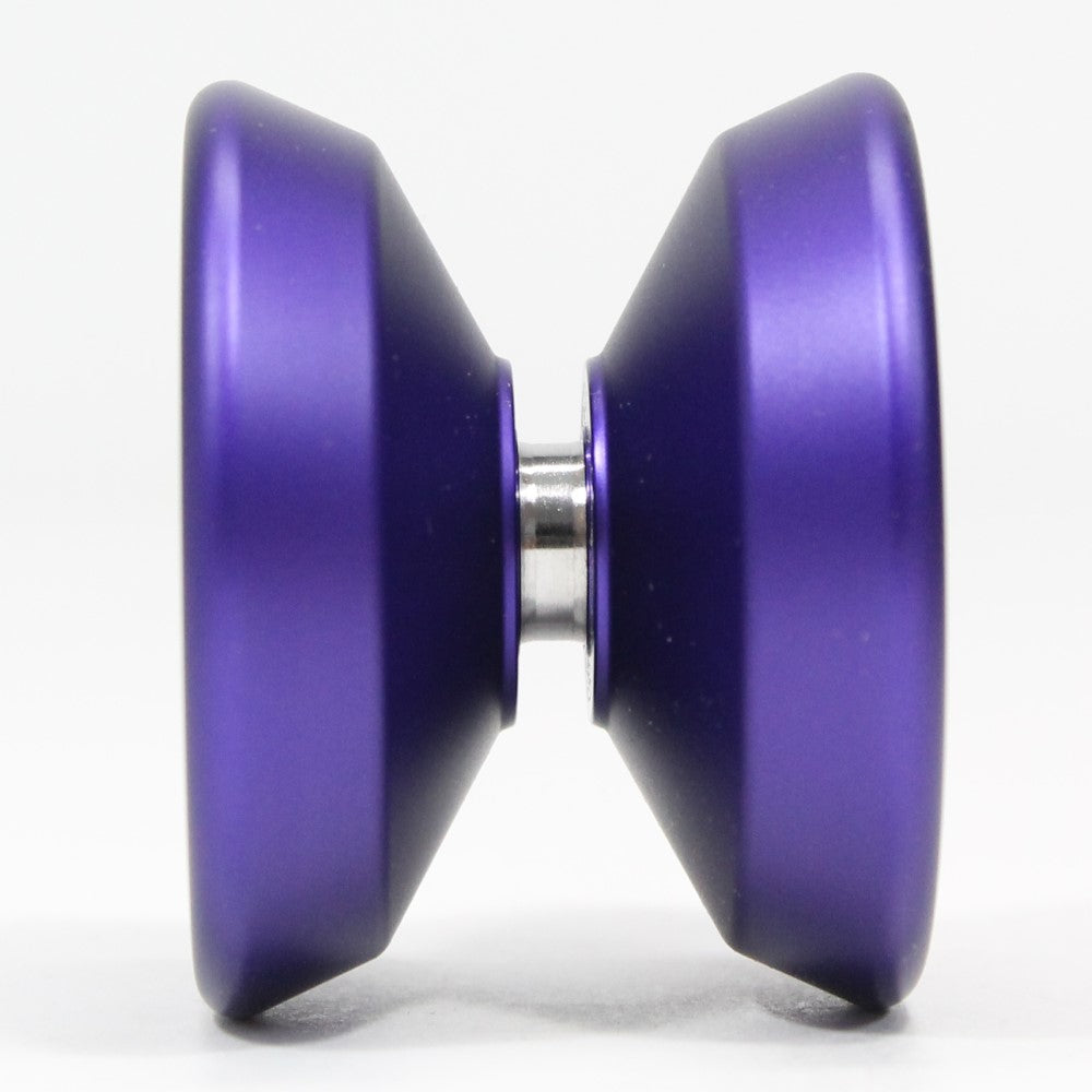 YoYoFactory Bettynova Yo-Yo - World Champion Betty Gallego Signature YoYo — view 4