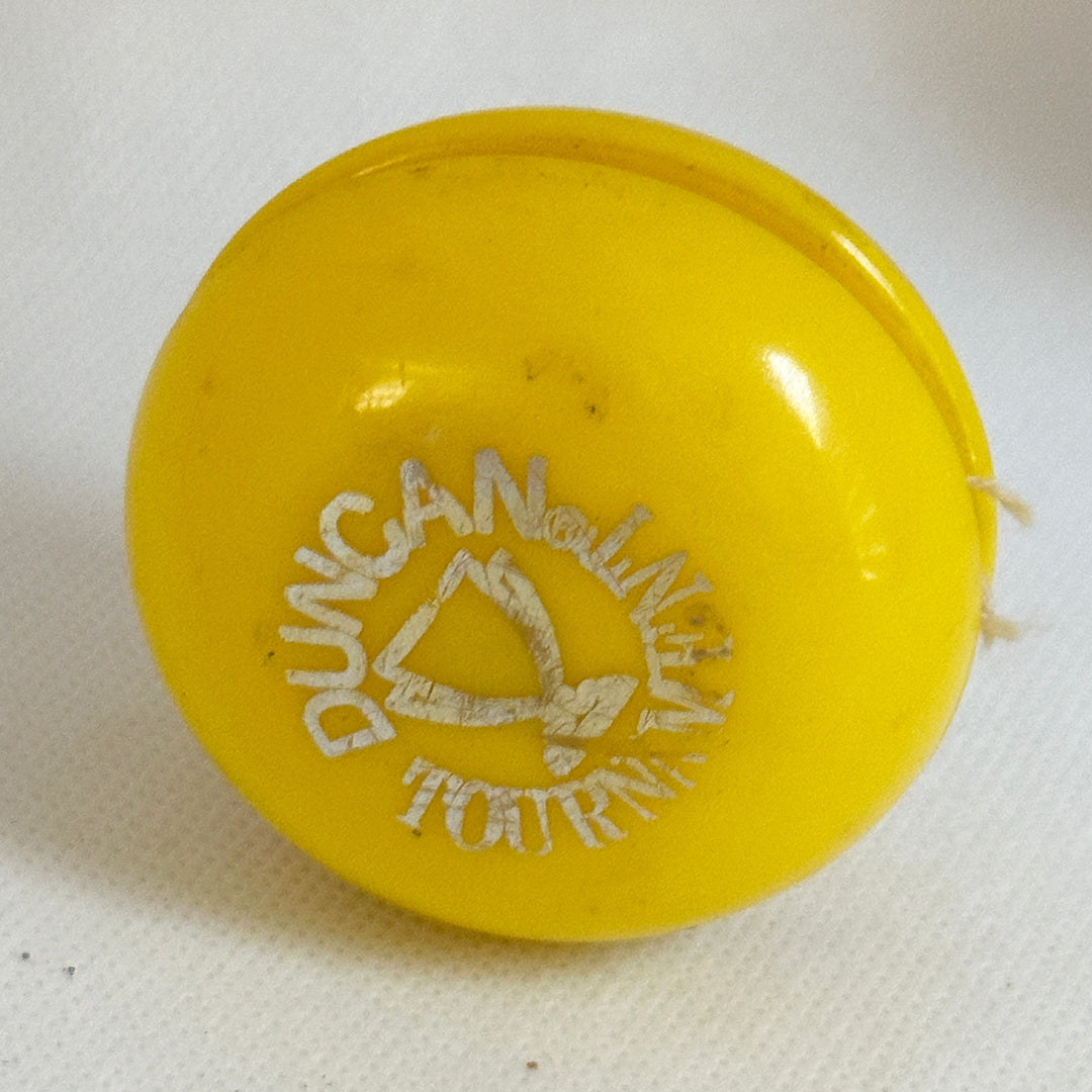Vintage Duncan Special Yo-Yo -Good Condition-Yellow with Gold Seal - Plastic-70s