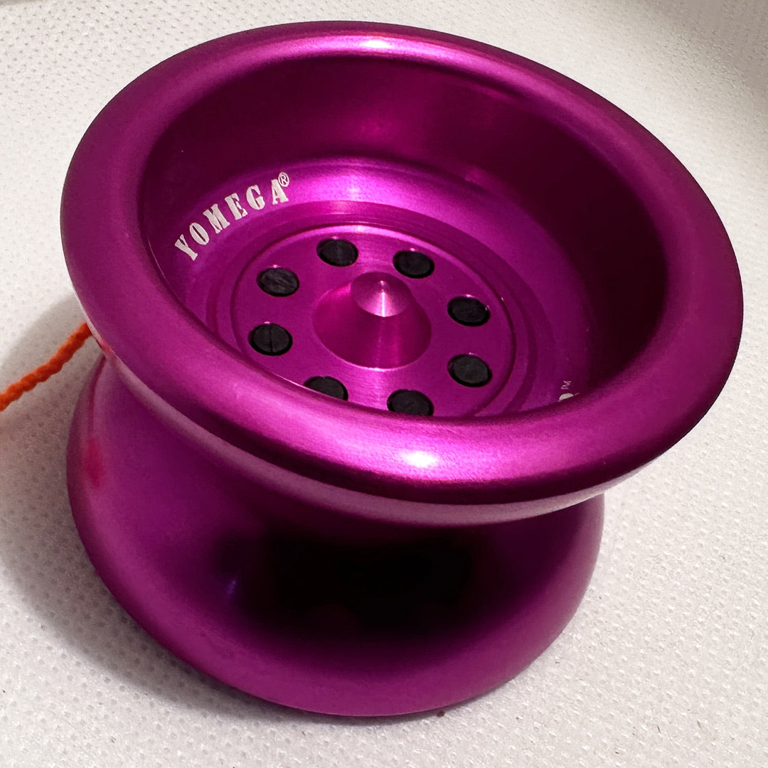 Vintage Yomega Blazer Yo-Yo- Purple Aluminum - Excellent Condition — view 4