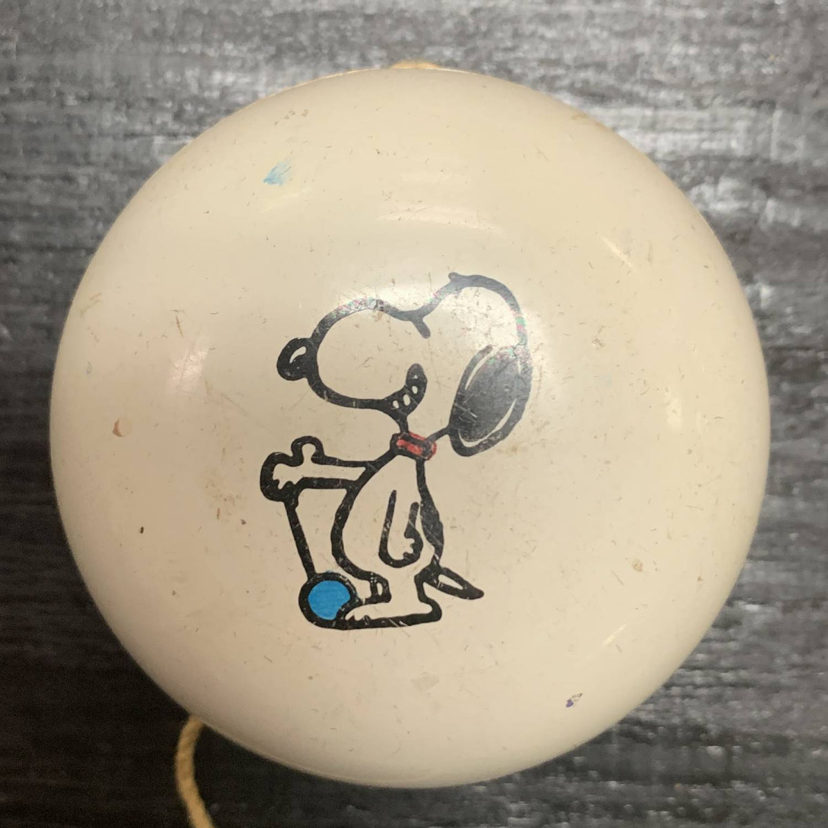 Vintage United Features Syndicate Snoopy Yo-Yo - good cond — view 2