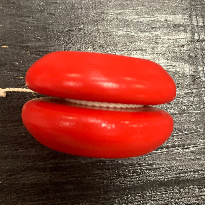 Vintage Smothers Brothers Y-Kodak Wooden Yo-Yo red good condition — view 3