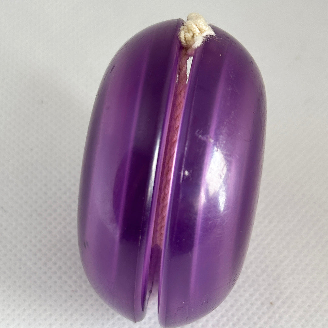 Vintage Duncan Fluer-de-lis Imperial Yo-Yo -Purple- Very Good Condition-Made in USA — view 2