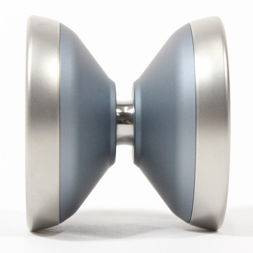 W1LD (Worldwide 1nnovative Leading Design) MAD Yo-Yo - Bi-Metal - Lee Jun Sang Signature YoYo — view 4