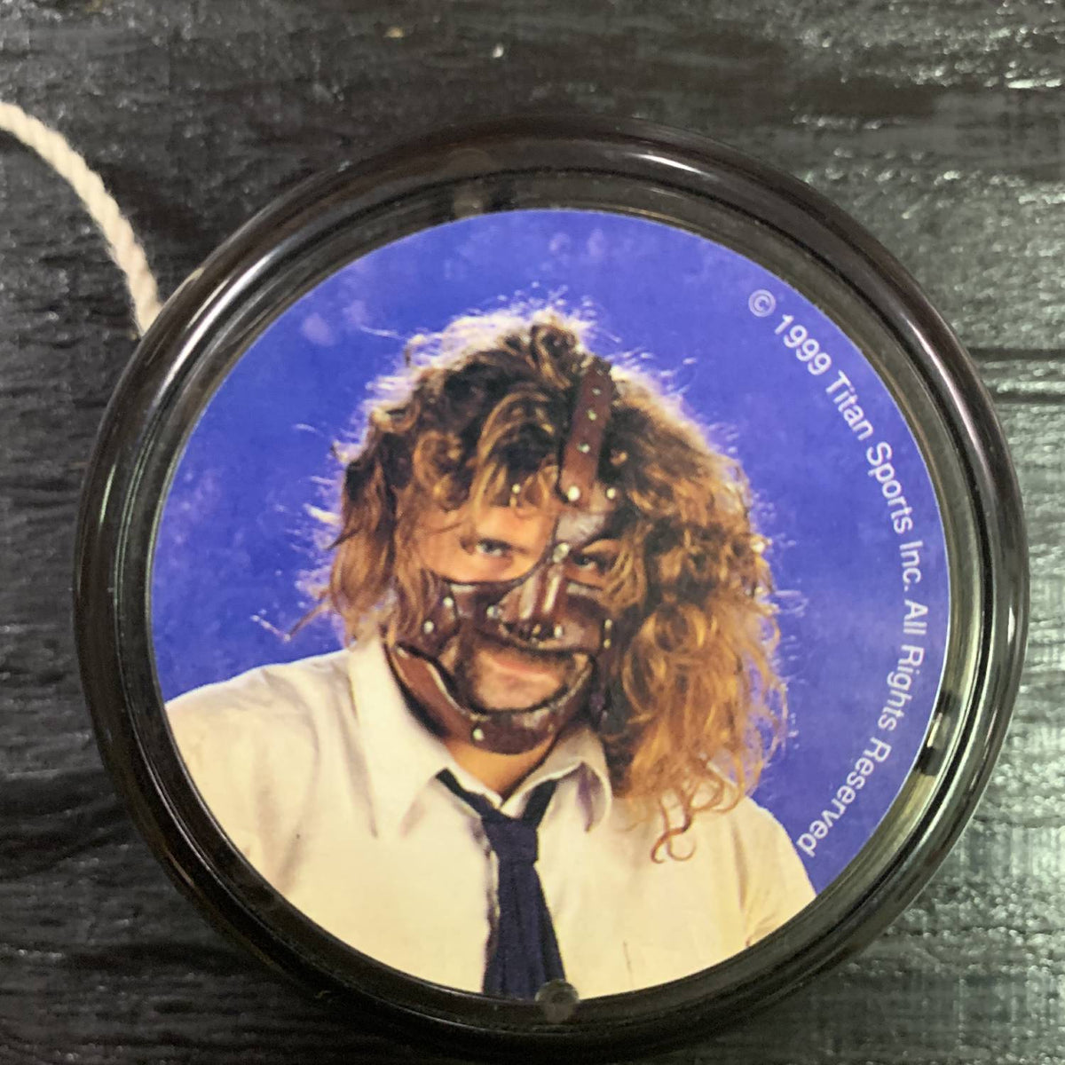 Vintage Wooden WWF World Wrestling Federation Yo-Yo 1999 Black — view 2