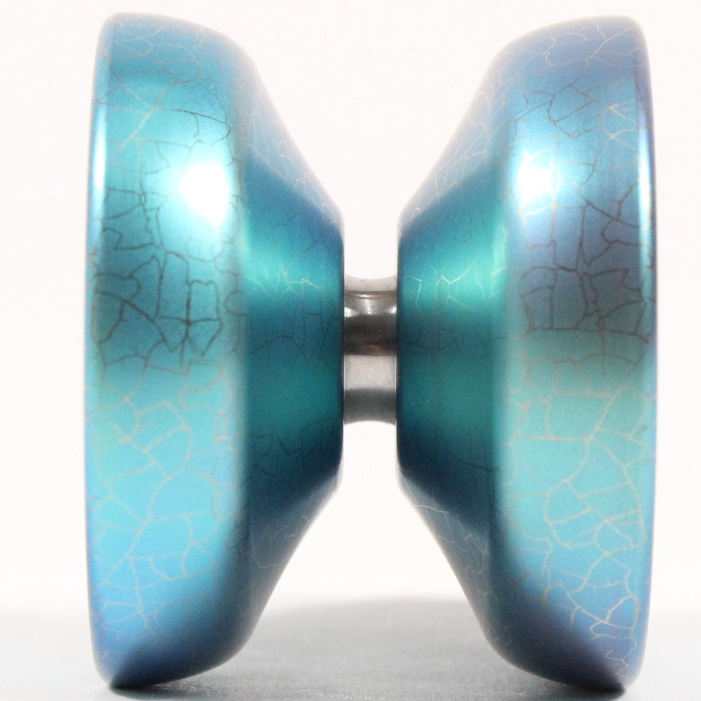 yoyofriends x Damian Puckett Alliance Yo-Yo - Titanium YoYo with Side Effects — view 3