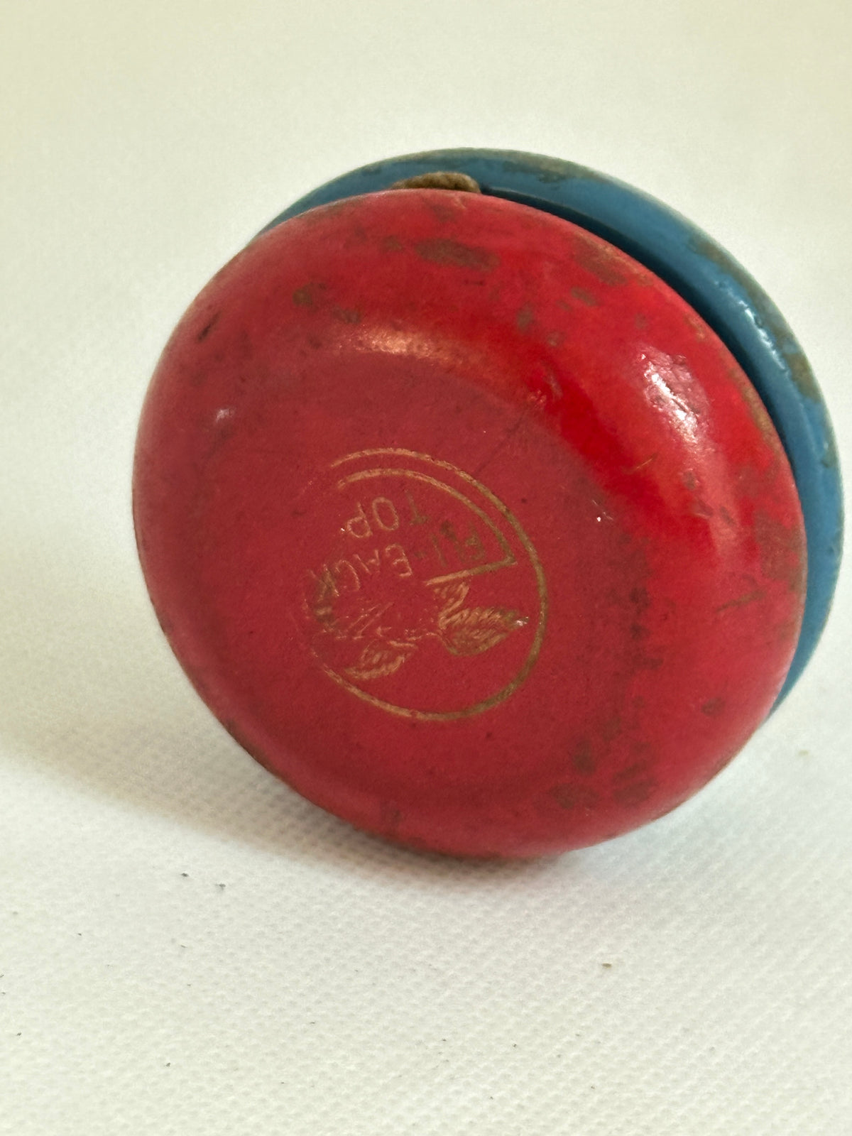 Vintage Fli-Back Wooden Yo-Yo -Circled Eagle- 60s