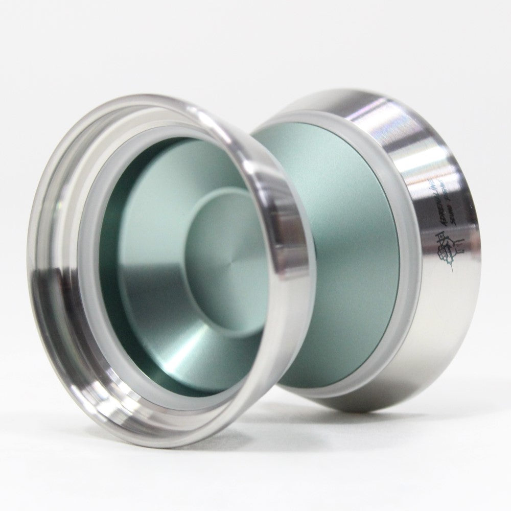 W1LD (Worldwide 1nnovative Leading Design) Adrenaline Yo-Yo - Tri-Material - Blaise Becker Signature YoYo — view 3
